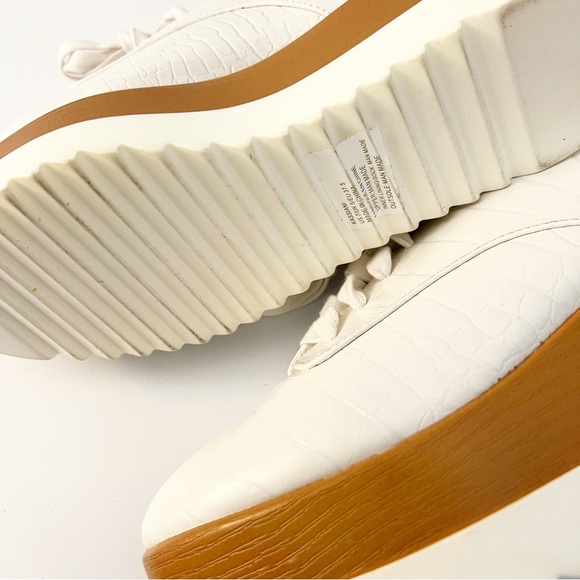 🤍Shoe Dazzle Women's White Platform Sneakers Oxfords - Picture 8 of 9